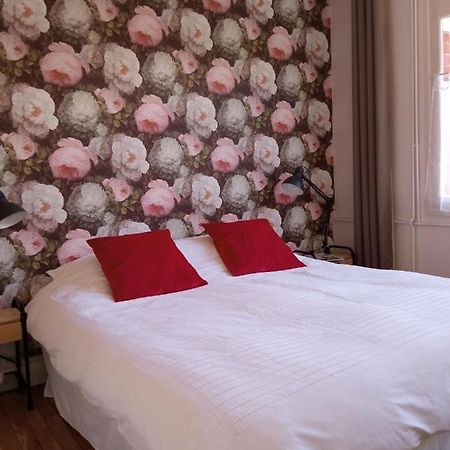 Ferienwohnung Au Pied Du Beffroi Arras Exterior foto
