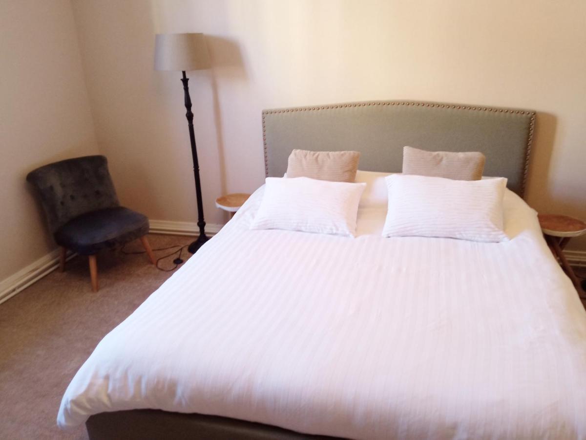 Ferienwohnung Au Pied Du Beffroi Arras Exterior foto